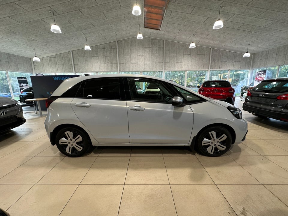 Honda Jazz 1,5 i-MMD Executive eCVT 5d
