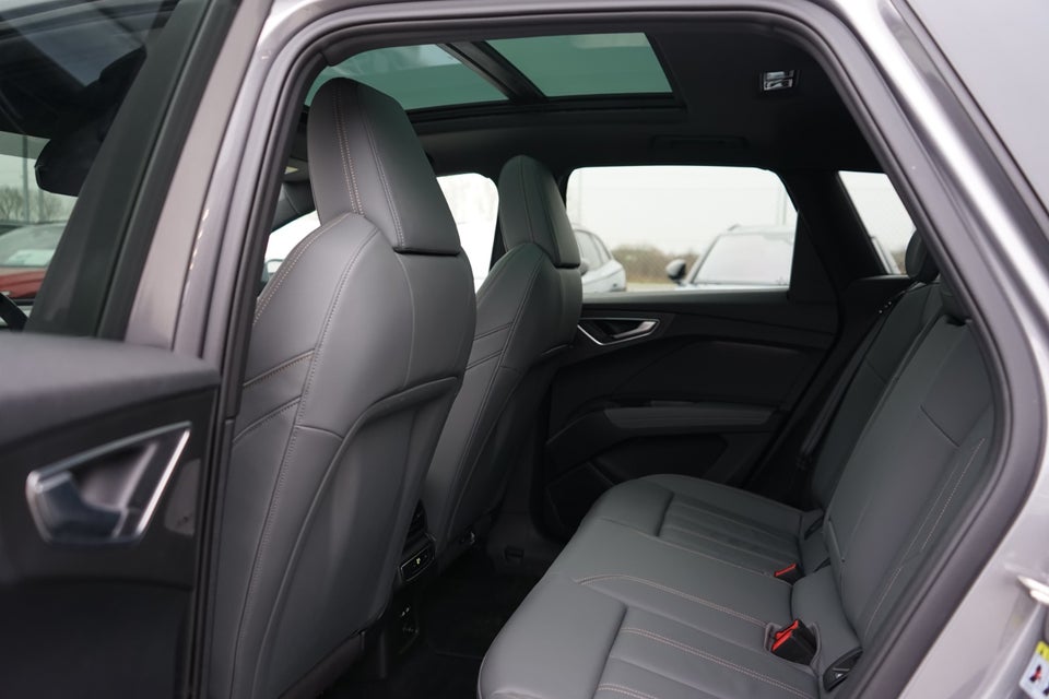 Audi Q4 e-tron 50 edition one S-line quattro 5d