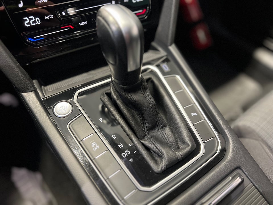 VW Passat 2,0 TDi 122 Business Variant DSG 5d