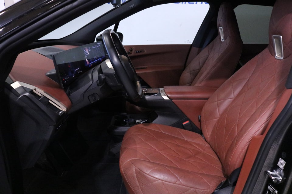 BMW iX xDrive40 Fully Charged Sport 5d