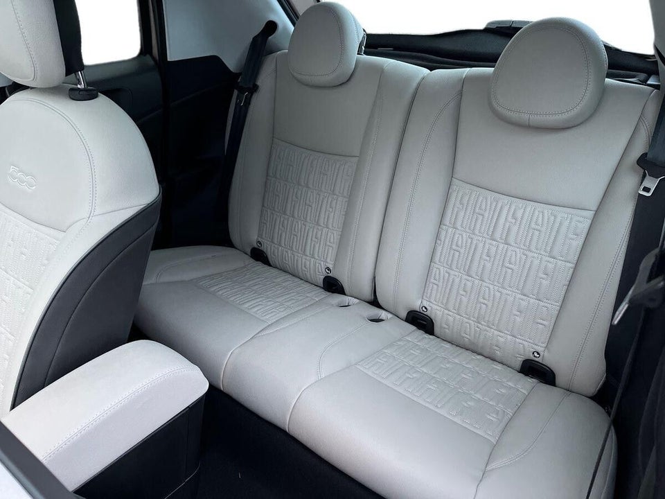 Fiat 500e 42 la Prima 3+1 4d