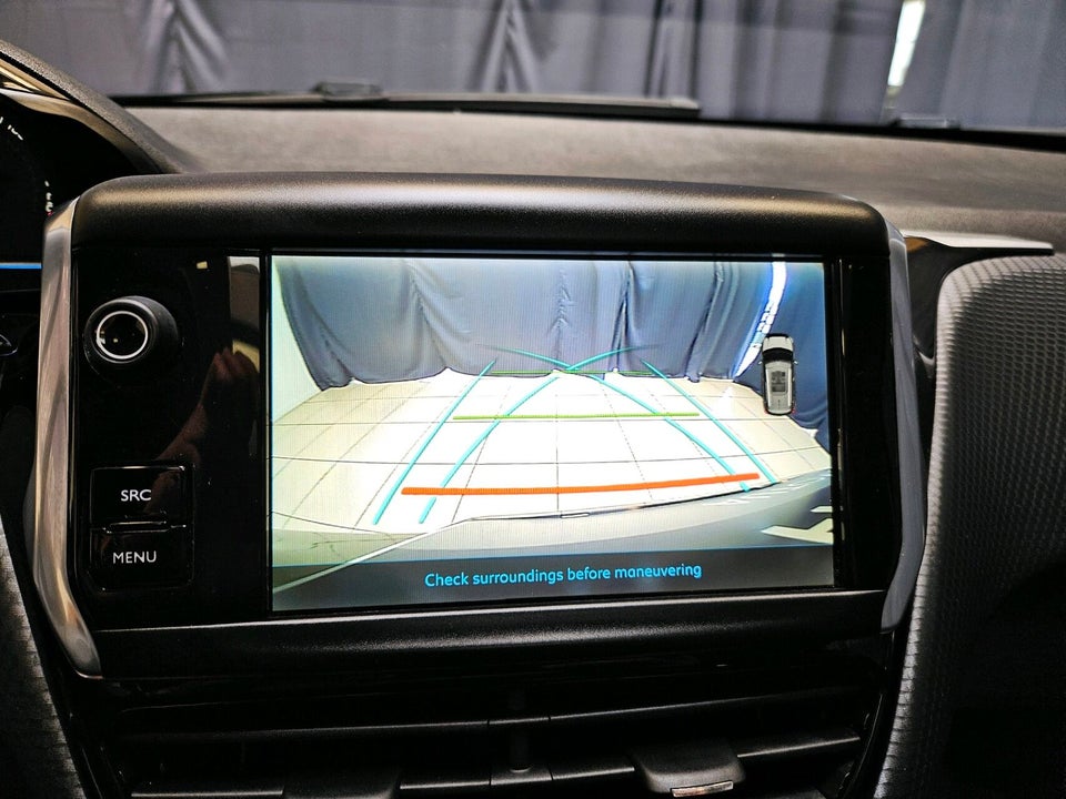 Peugeot 2008 1,2 PureTech 130 Allure Sky 5d