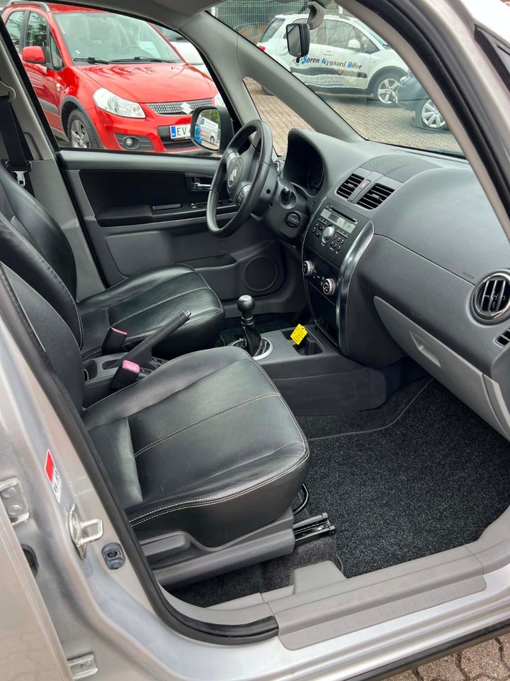 Suzuki SX4 1,6 CombiBack GLX 5d