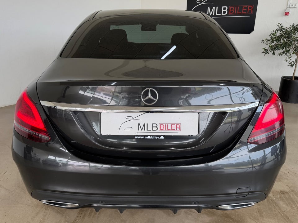 Mercedes C220 d 2,0 AMG Line aut. 4d