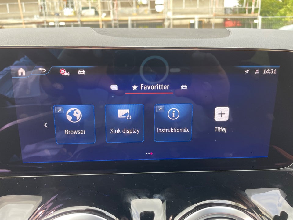 Mercedes EQA300 Progressive 4Matic 5d