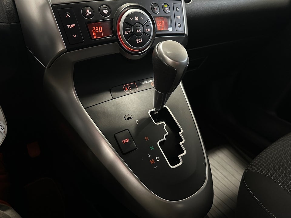 Toyota Sportsvan 1,8 VVT-i T2 Touch MDS Van 5d