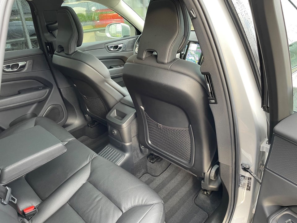 Volvo XC60 2,0 T8 ReCharge Inscription aut. AWD 5d