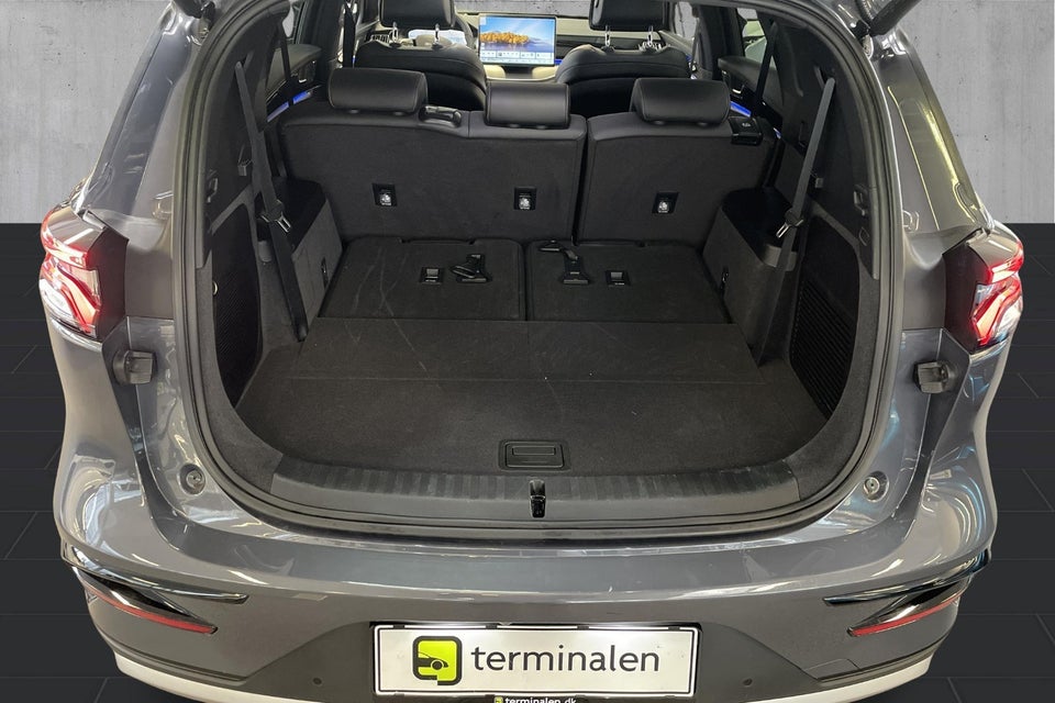 BYD Tang 109 Flagship AWD 7prs 5d