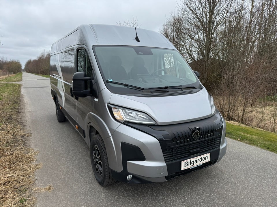 Peugeot e-Boxer 435 110 L4H2 Premium