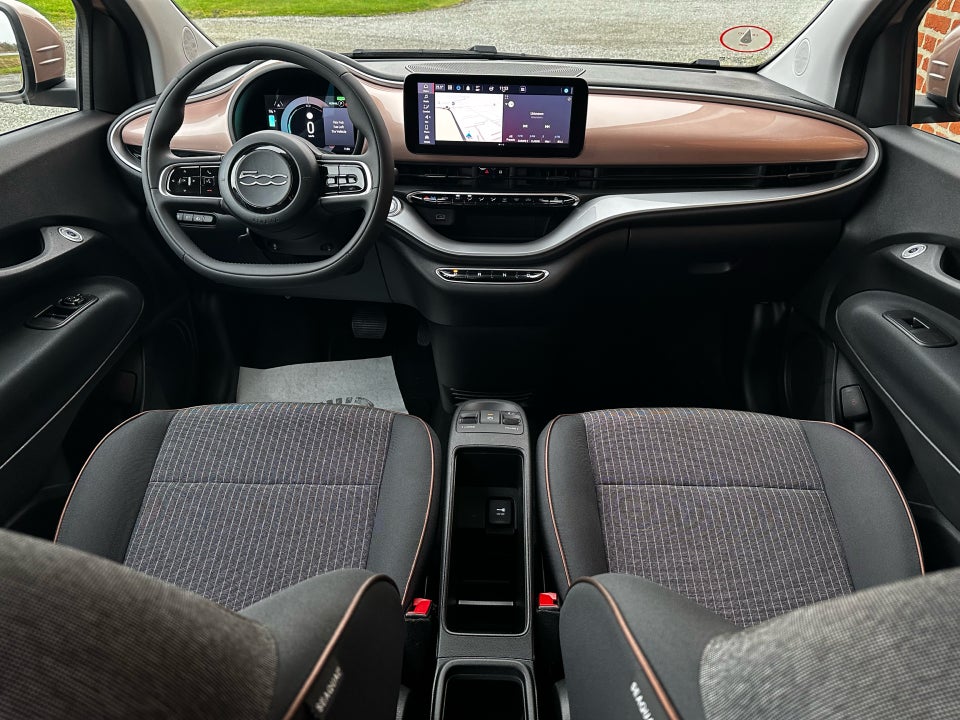 Fiat 500e 42 Icon 3d