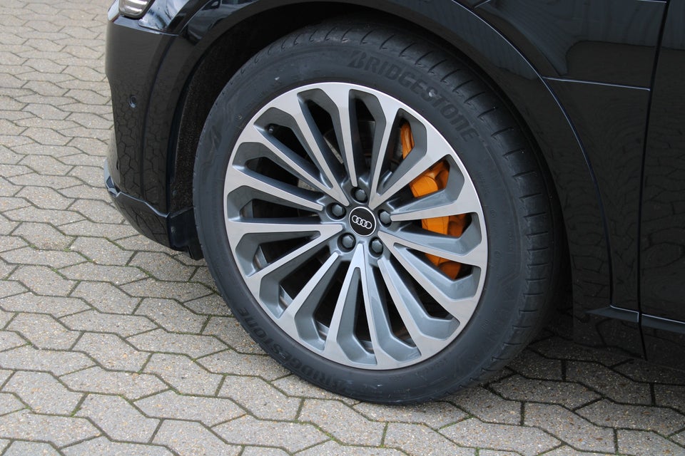 Audi e-tron 55 Advanced quattro 5d