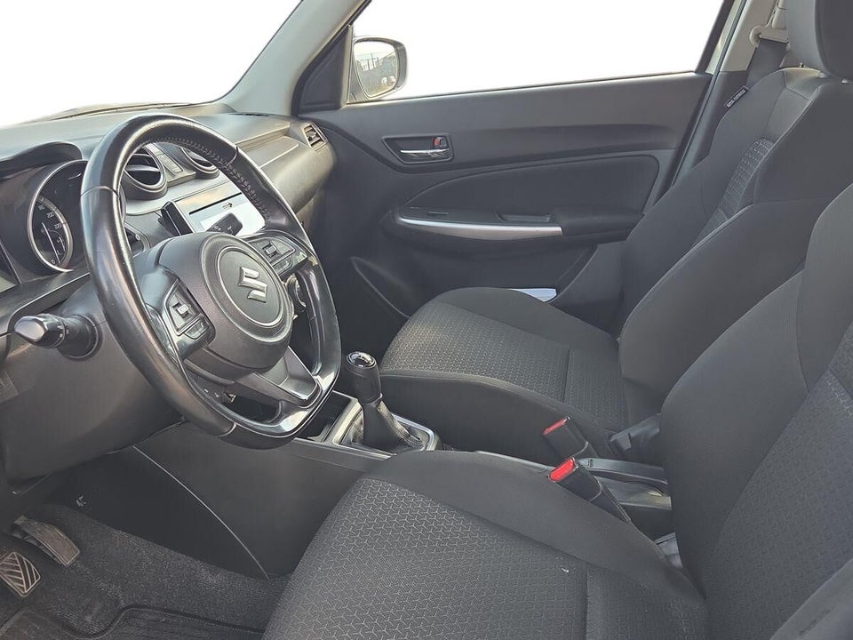 Suzuki Swift 1,2 mHybrid Exclusive 5d