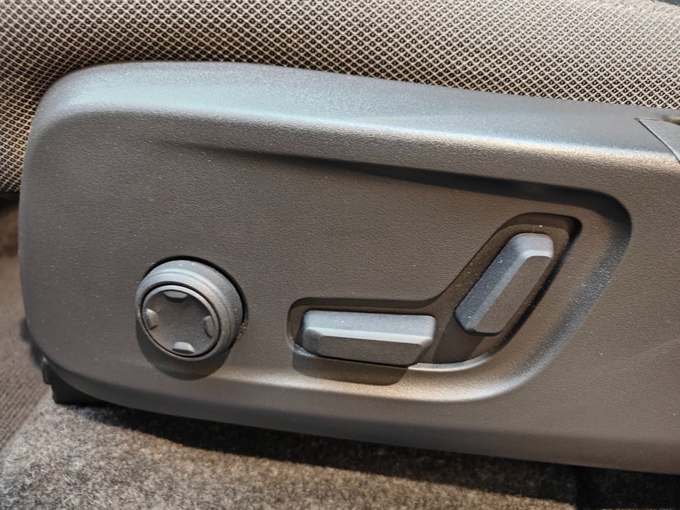 Volvo XC40 P6 ReCharge Ultimate 5d