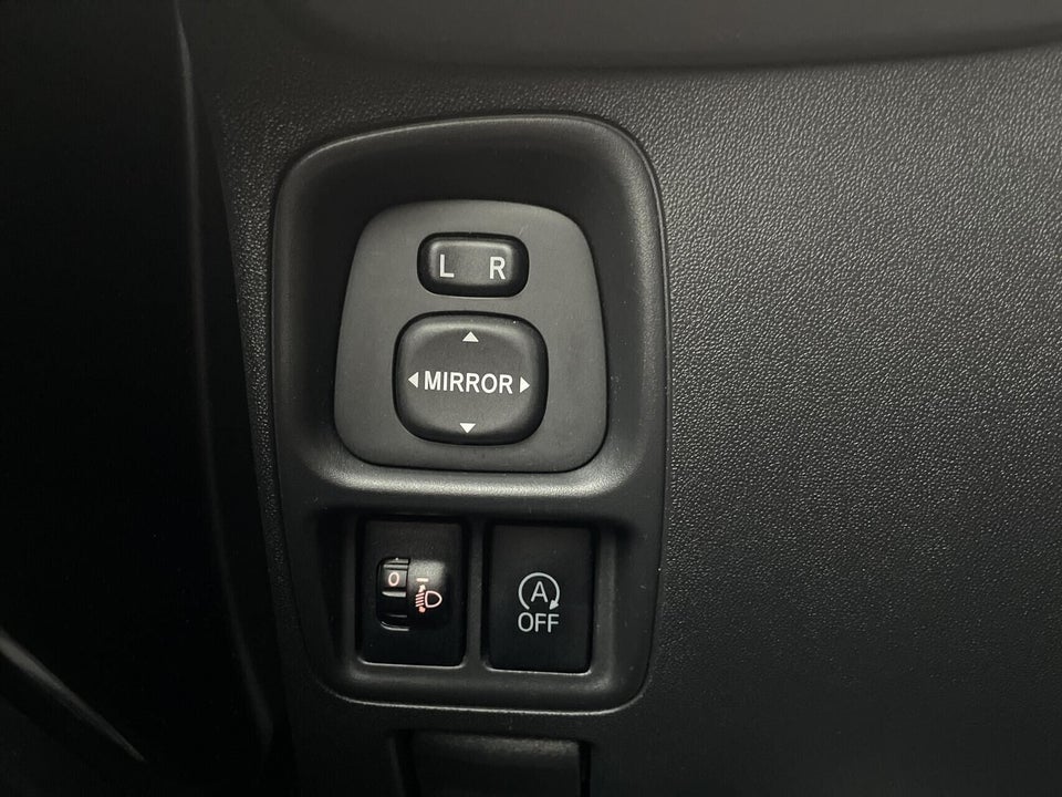 Toyota Aygo 1,0 VVT-i x-press 5d