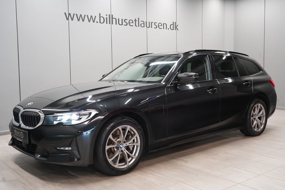 BMW 330e 2,0 Touring Sport Line aut. 5d