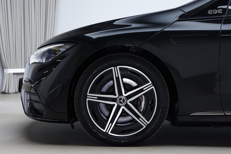 Mercedes EQE350 AMG Line 4d