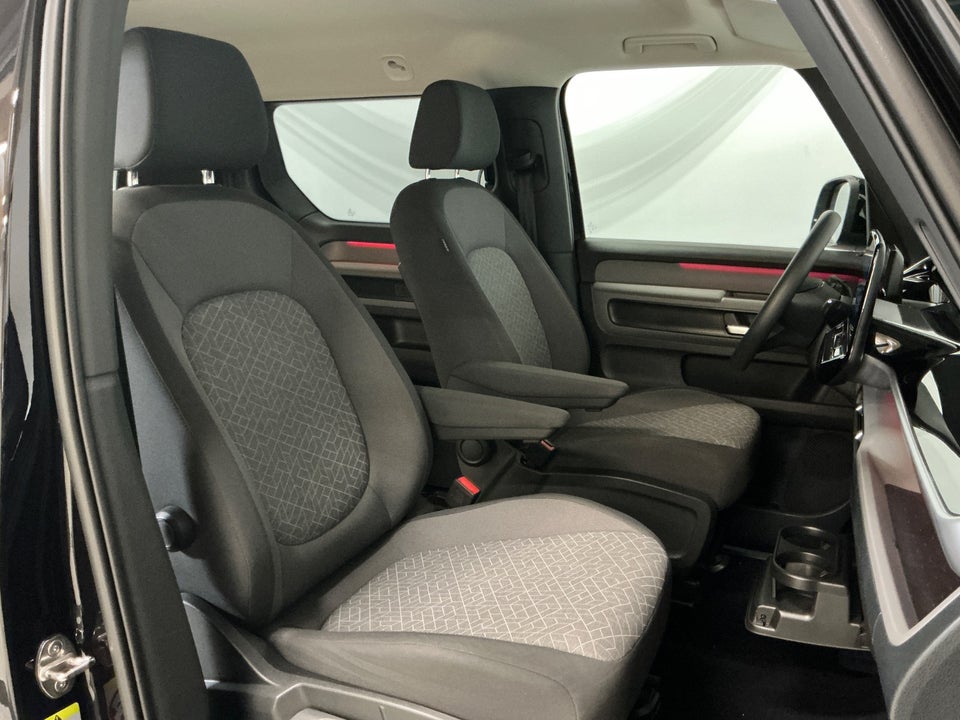 VW ID.Buzz 77 Pro SWB 5d