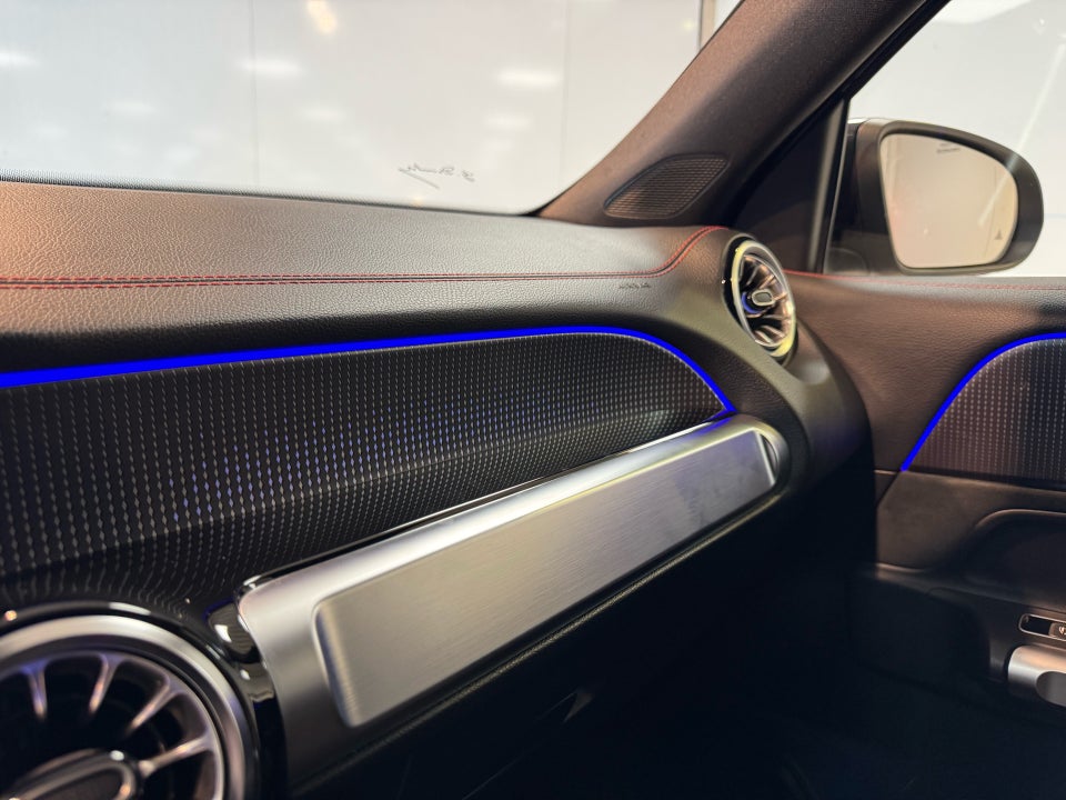 Mercedes EQB300 AMG Line 4Matic 5d