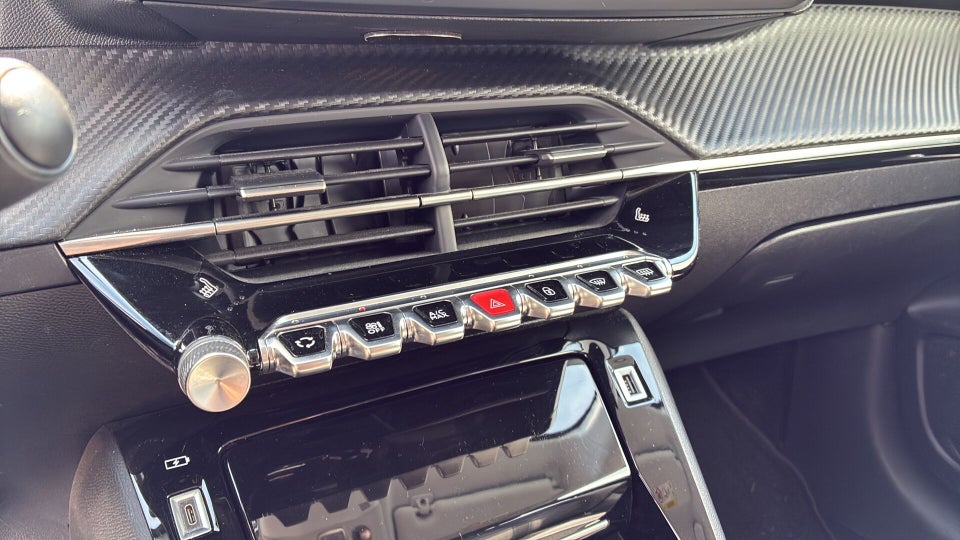 Peugeot 208 1,2 PureTech 100 Allure Pack 5d