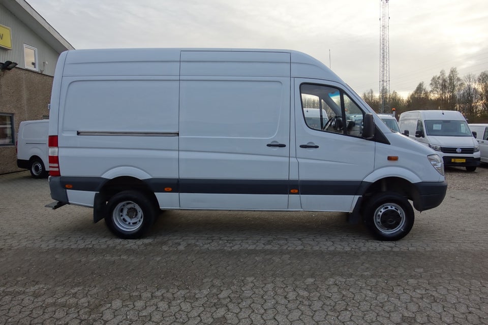 Mercedes Sprinter 516 2,2 CDi R2 Kassevogn 4x4 5d