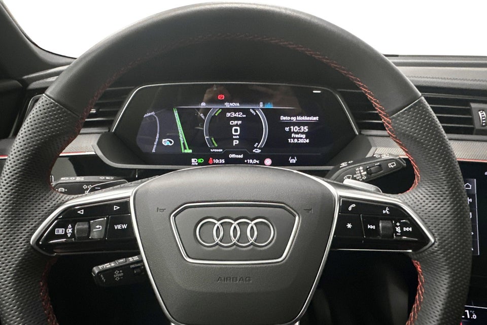 Audi Q8 e-tron 50 S-line quattro 5d