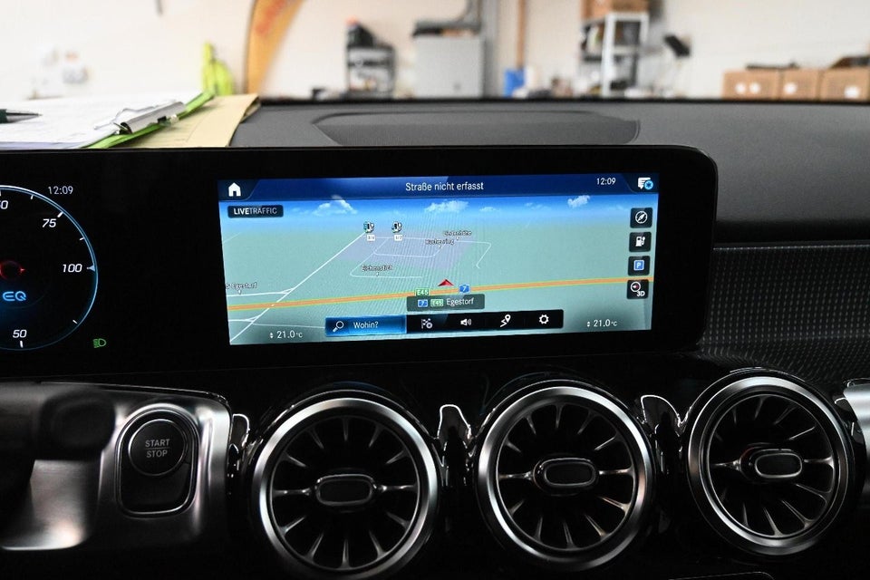 Mercedes EQB250 Progressive 5d