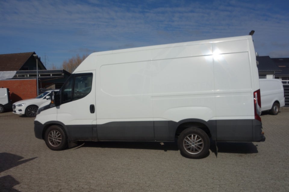 Iveco Daily 3,0 35S18 12m³ Van AG8