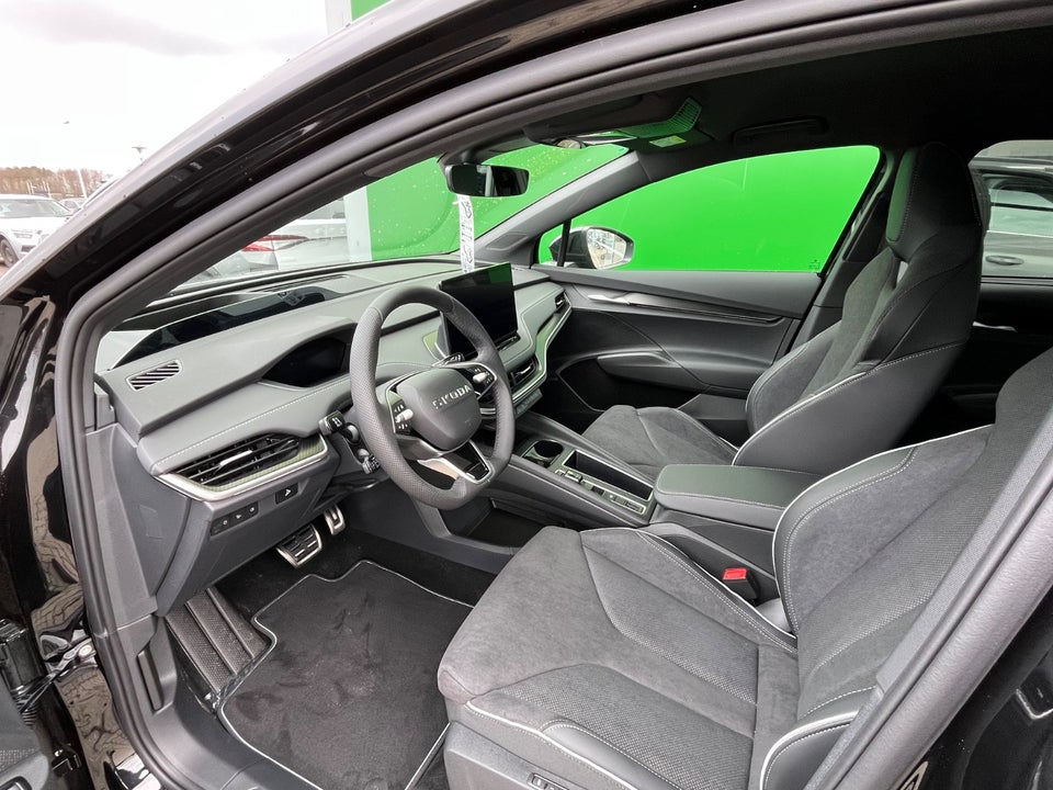 Skoda Elroq 85 iV Sportline 5d