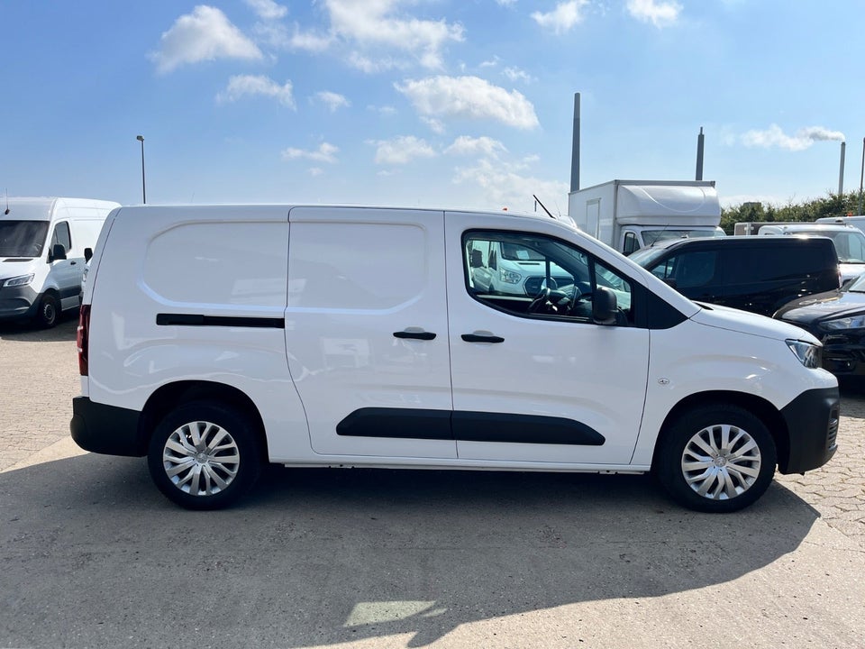 Peugeot Partner 1,5 BlueHDi 130 L2V2 Plus EAT8 Van