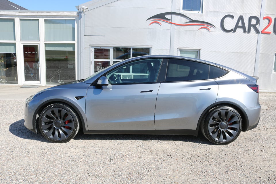 Tesla Model Y Performance AWD 5d