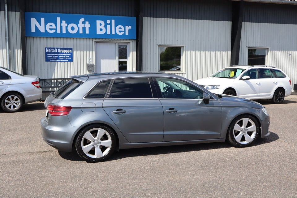 Audi A3 1,4 TFSi 125 Attraction Sportback 5d