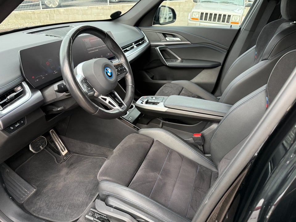 BMW iX1 xDrive30 M-Sport 5d