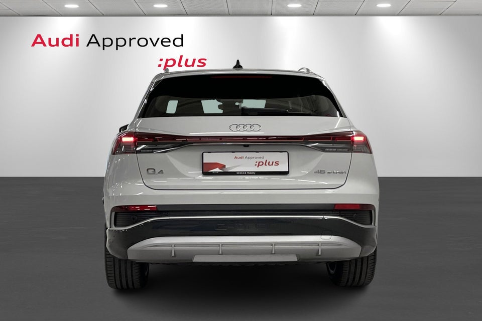 Audi Q4 e-tron 45 S-line 5d