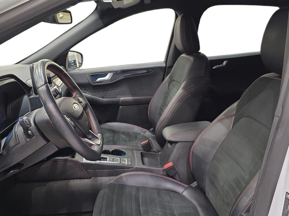 Ford Kuga 2,5 PHEV ST-Line X CVT 5d