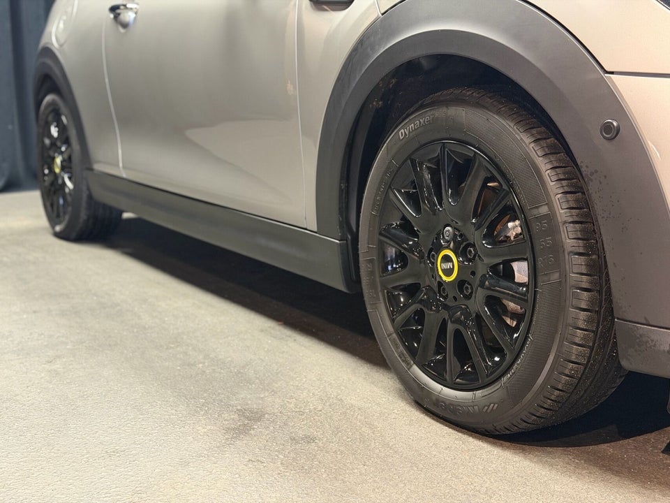 MINI Cooper SE Edition Premium Plus 3d