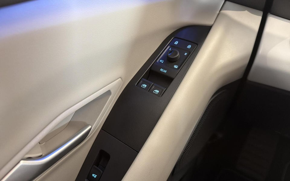 Ford Capri 79 Premium Extended Range AWD 5d