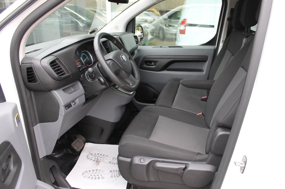 Toyota ProAce Verso 75 Long Combi 5d