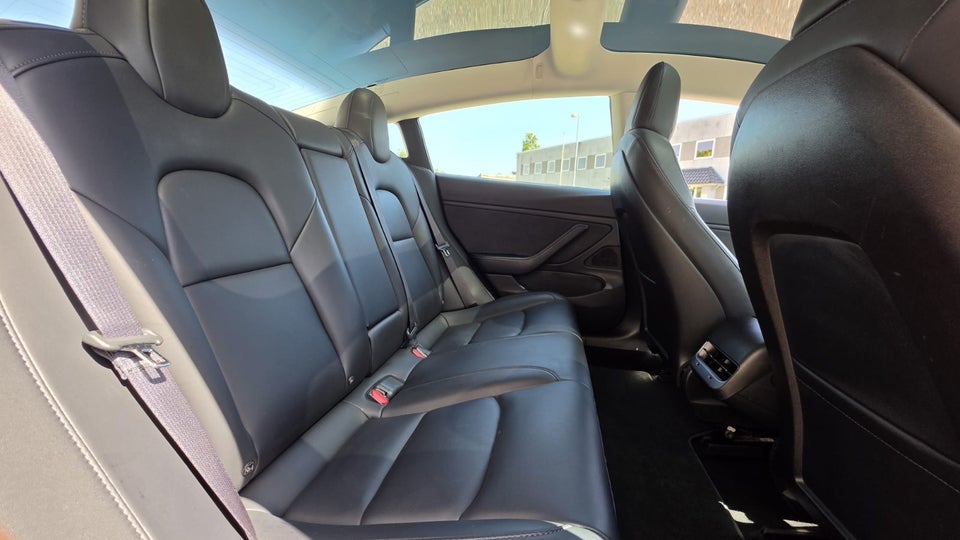 Tesla Model 3 Performance AWD 4d