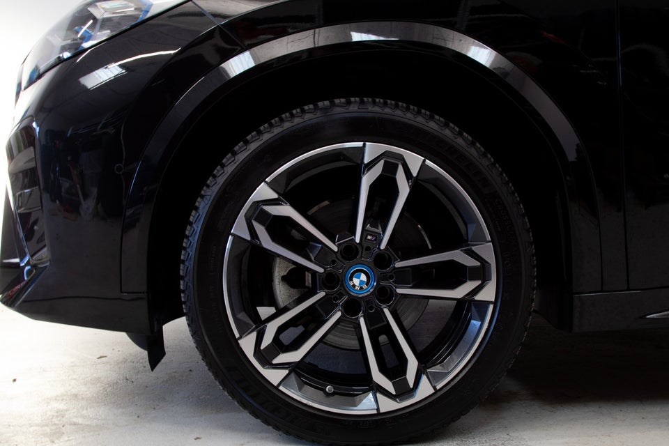 BMW iX2 eDrive20 M-Sport 5d