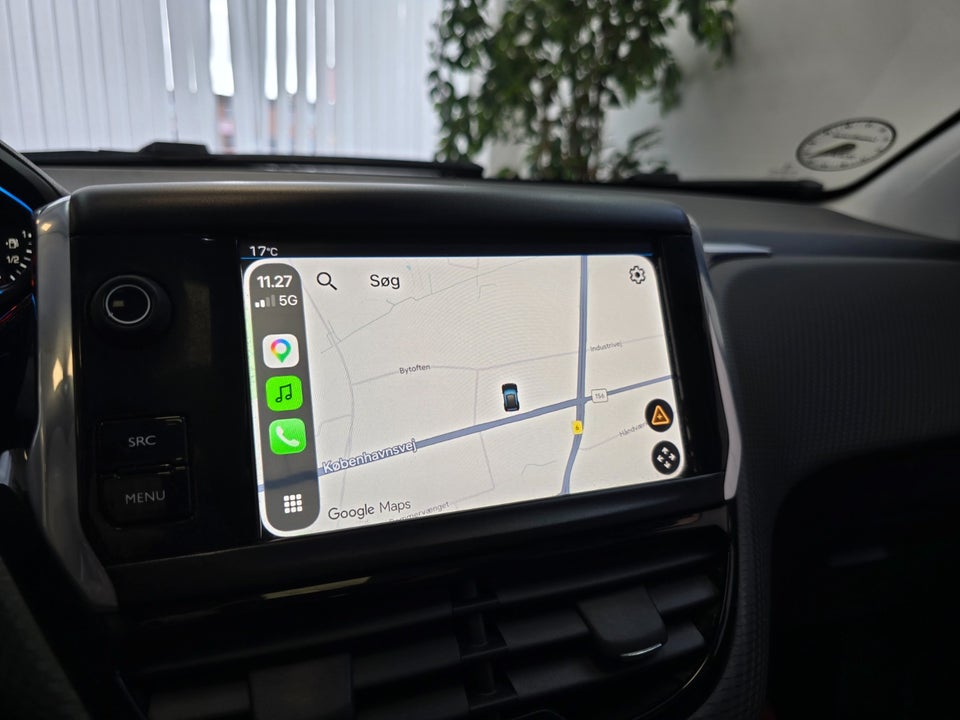 Peugeot 2008 1,2 e-THP 110 Desire Sky 5d