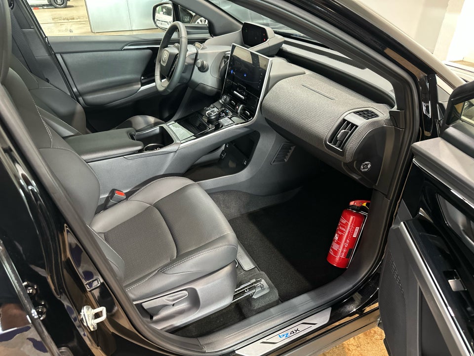 Toyota bZ4X Executive 5d