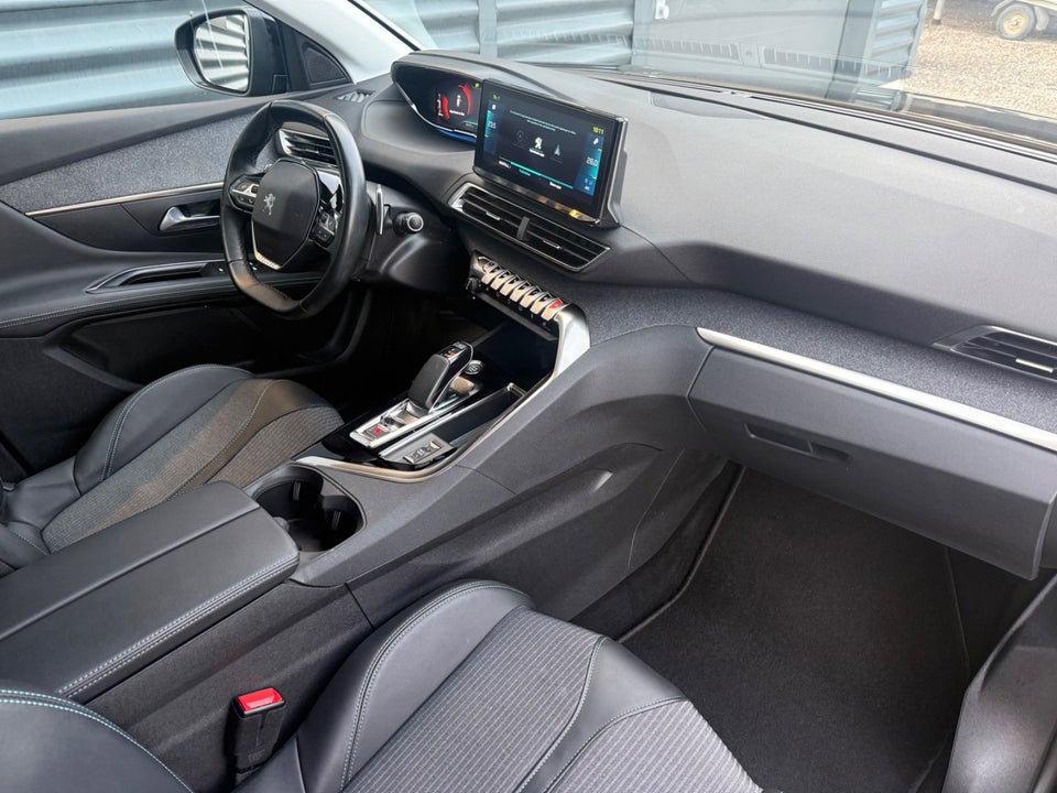 Peugeot 3008 1,6 Hybrid Allure Pack EAT8 5d