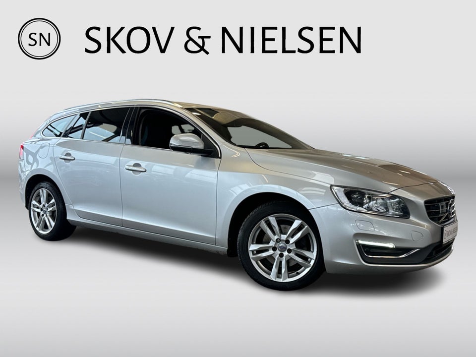 Volvo V60 2,0 D4 190 Summum aut. 5d