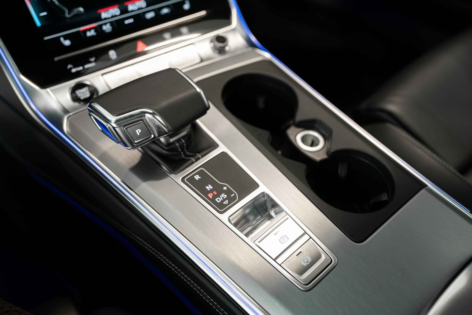 Audi A6 55 TFSi e S-line Avant quattro S-tr. 5d