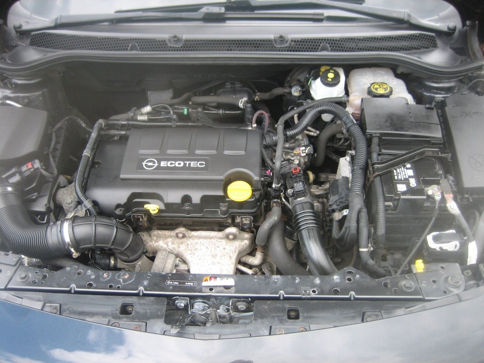 Opel Astra 1,4 T 140 Enjoy Sports Tourer 5d