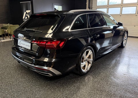 Audi A4 2023 — miniature 3
