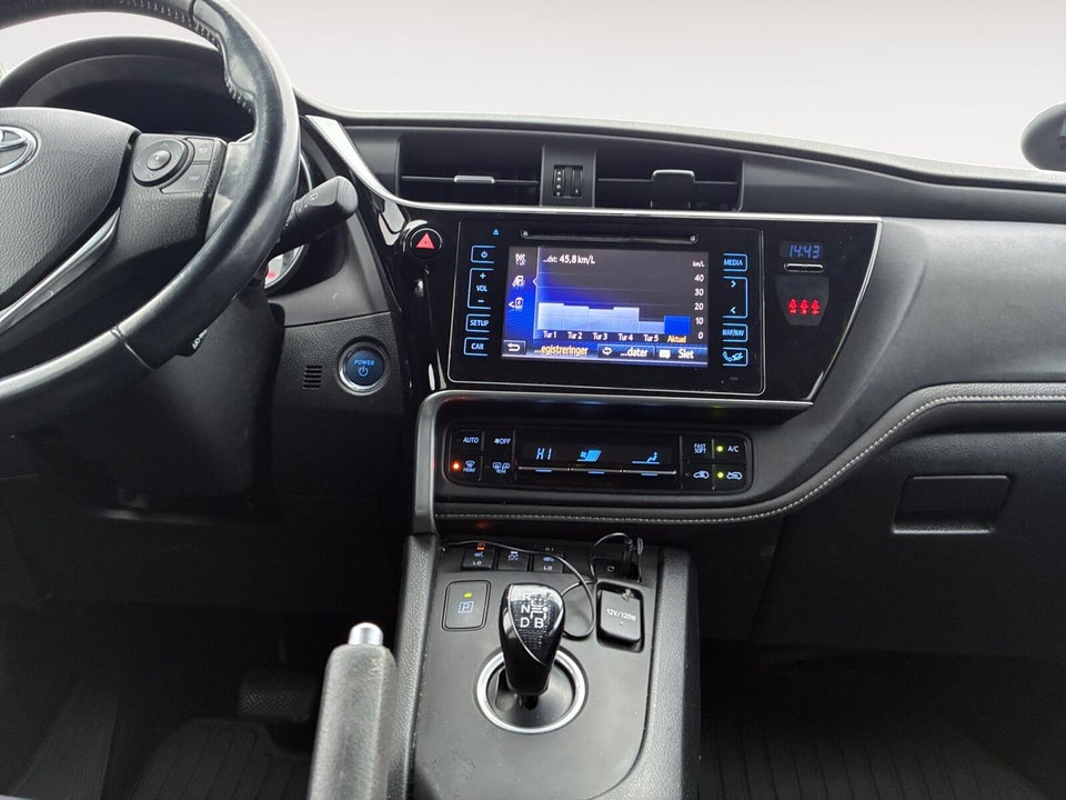 Toyota Auris 1,8 Hybrid H2 Comfort Touring Sports CVT 5d