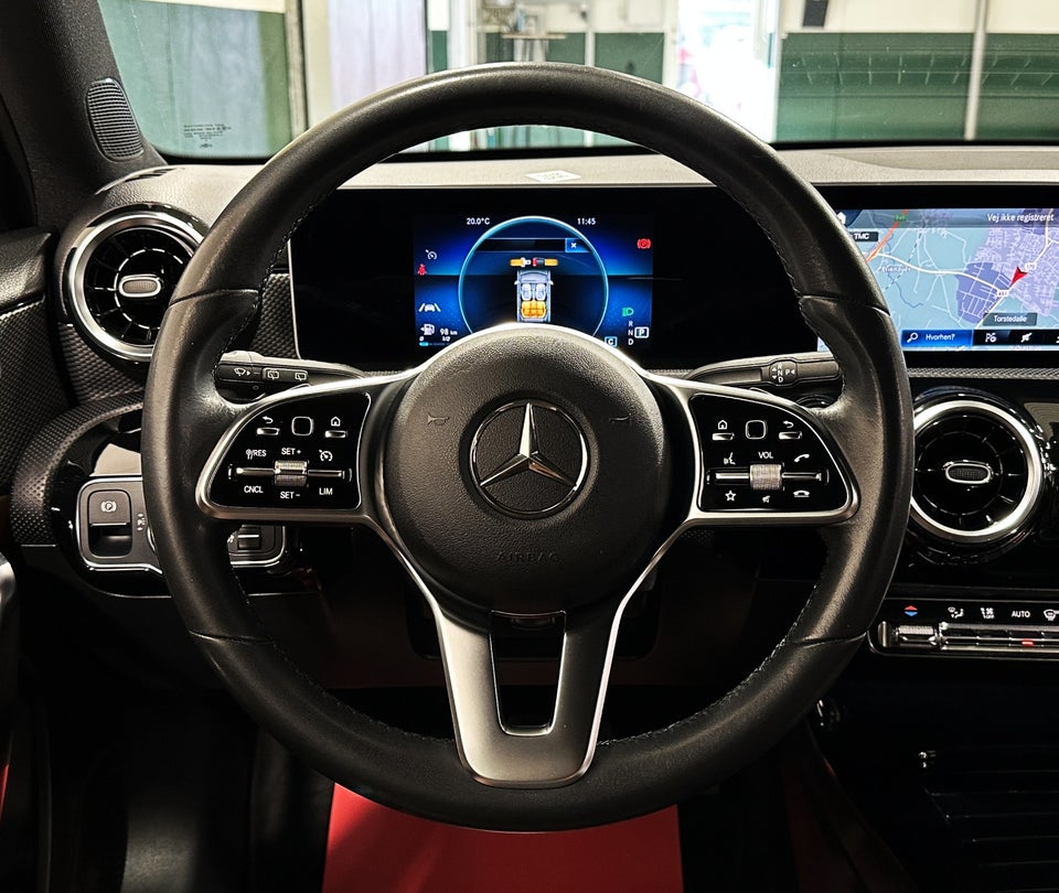 Mercedes A180 d 1,5 Progressive Line aut. 5d