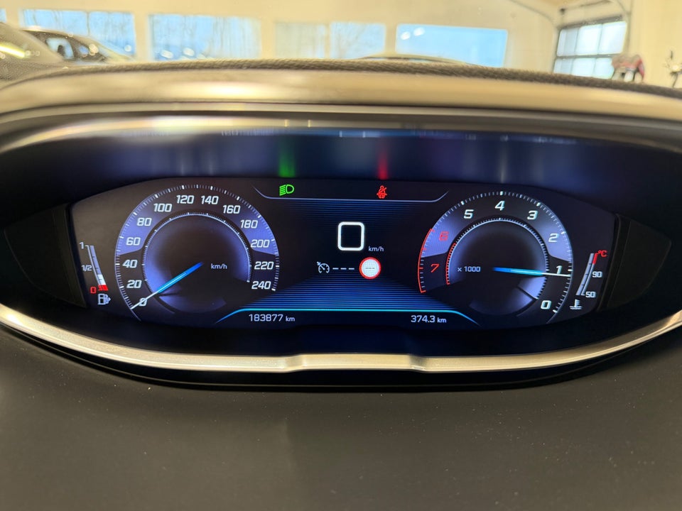 Peugeot 3008 1,2 e-THP 130 Active 5d