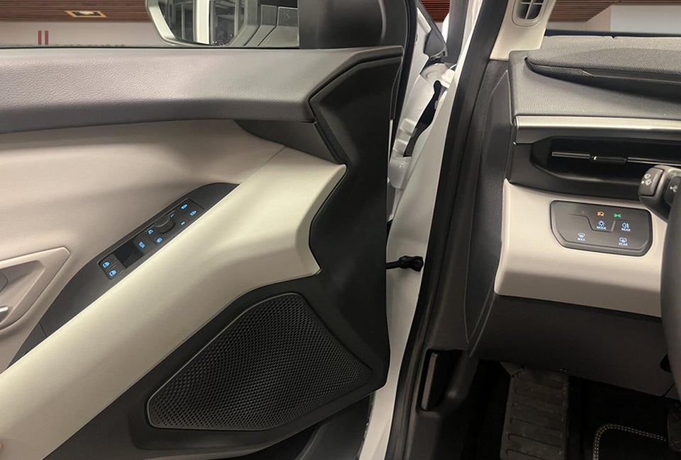 Ford Explorer 77 Select Extended Range 5d